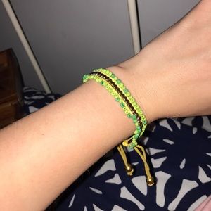 Green and yellow pull bracelet